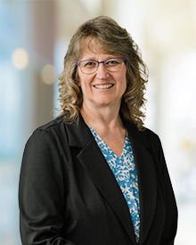 Headshot of Michelle Platt