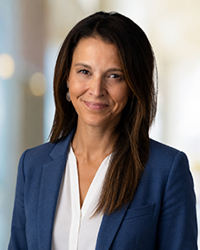 Headshot of Claudia Urbano