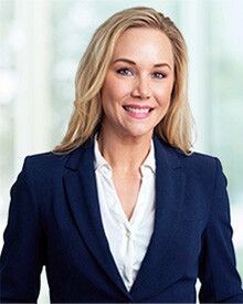 Headshot of Nicole Dellise